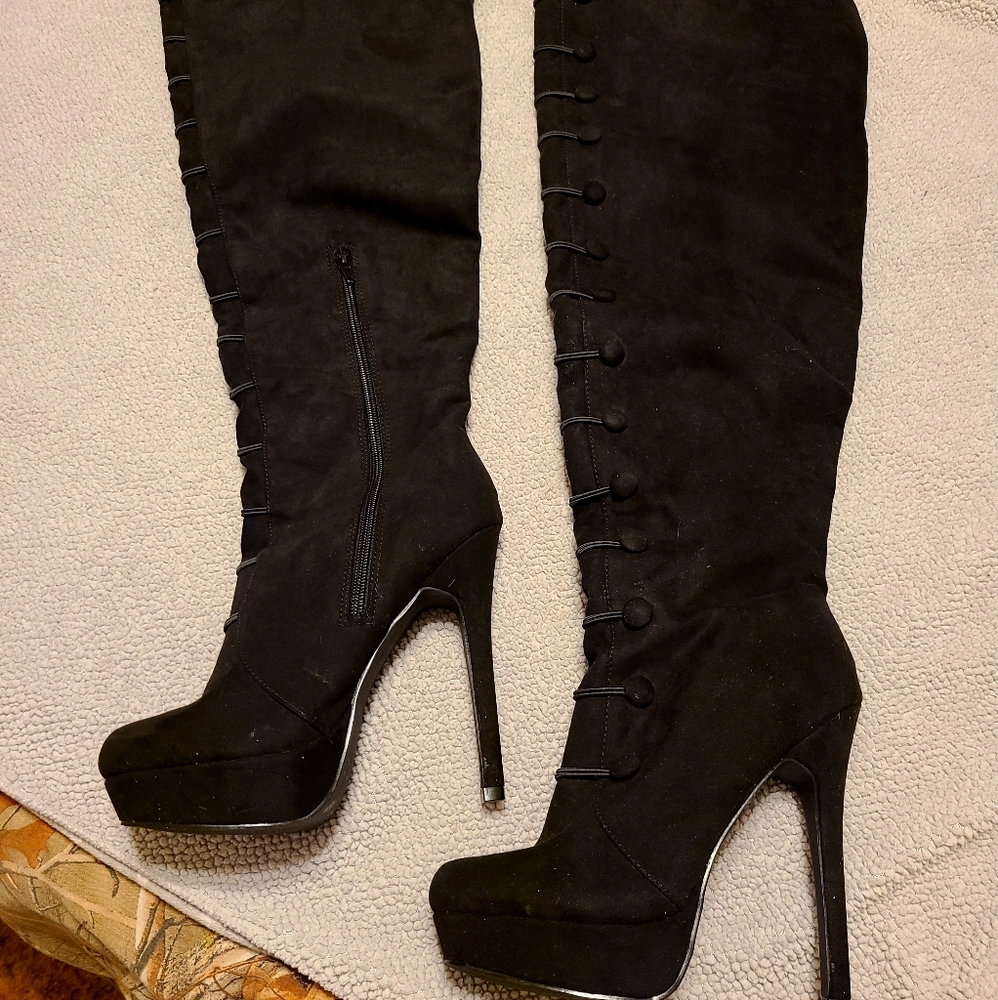 Stiletto boots